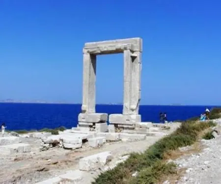 Ξενοδοχείο με διαμερίσματα Naxos Sun *